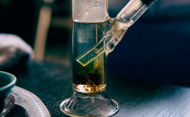 вода в бонге должна быть чистой мутная вода в бонге