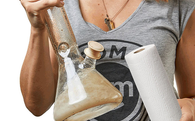 Использование бумажных полотенец для чистки бонга Чистка бонга бумажными полотенцами