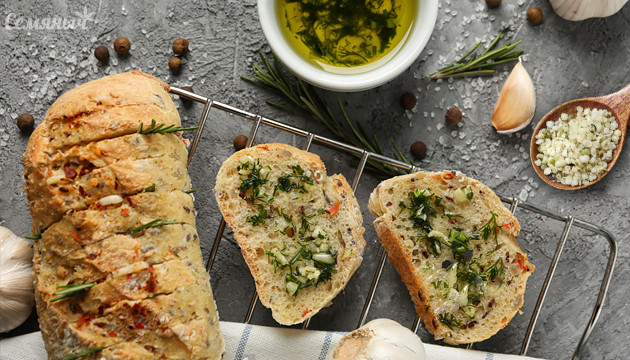 Конопляные тосты Тосты с конопляным маслом и ядрами конопли