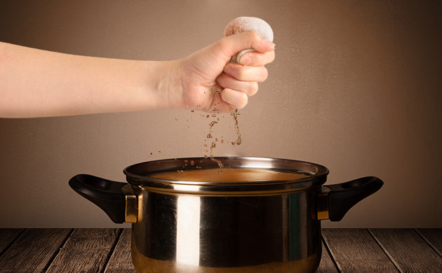 Отжимание марли с каннабисом Марлевый мешочек отжимается в мед