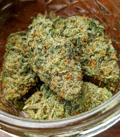 Семена сорта Zkittlez × Gorilla Glue fem (7CH Seeds & Cali Buds Seeds)